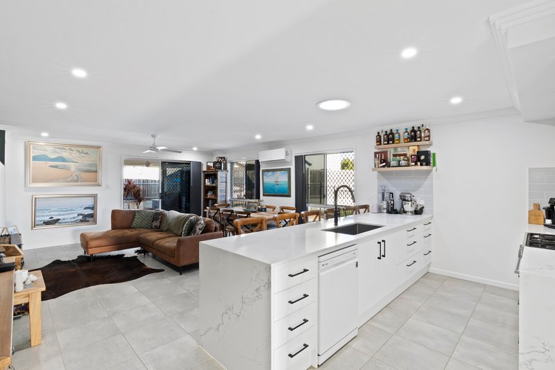 Photo - 11 Yellowstone Circuit, Yarrabilba QLD 4207 - Image 8
