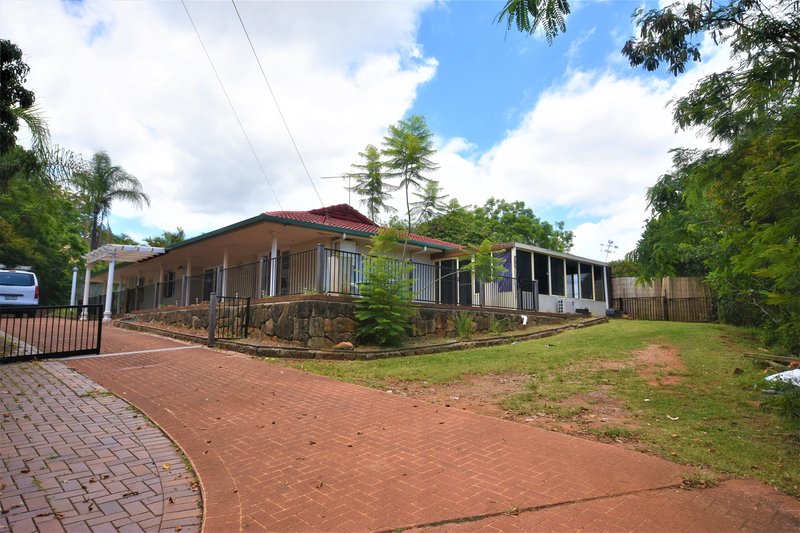 11 Young Road, Narangba QLD 4504