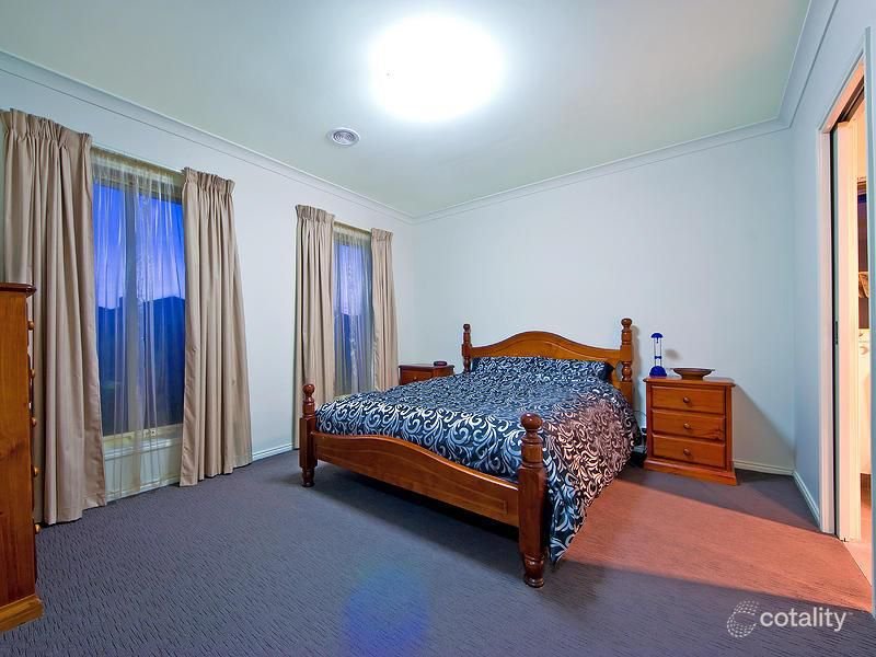 Photo - 11 Zelkova Court, Tarneit VIC 3029 - Image 6