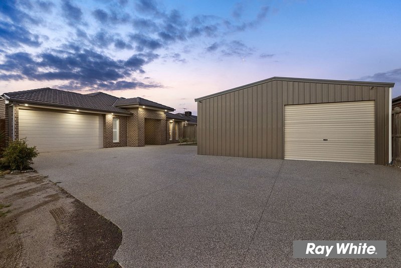 Photo - 11 Zizina Avenue, Tarneit VIC 3029 - Image 3