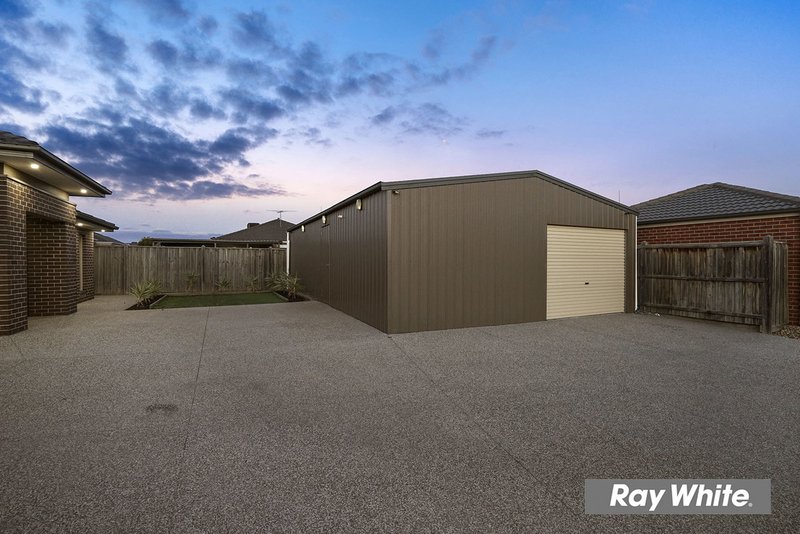 Photo - 11 Zizina Avenue, Tarneit VIC 3029 - Image 4