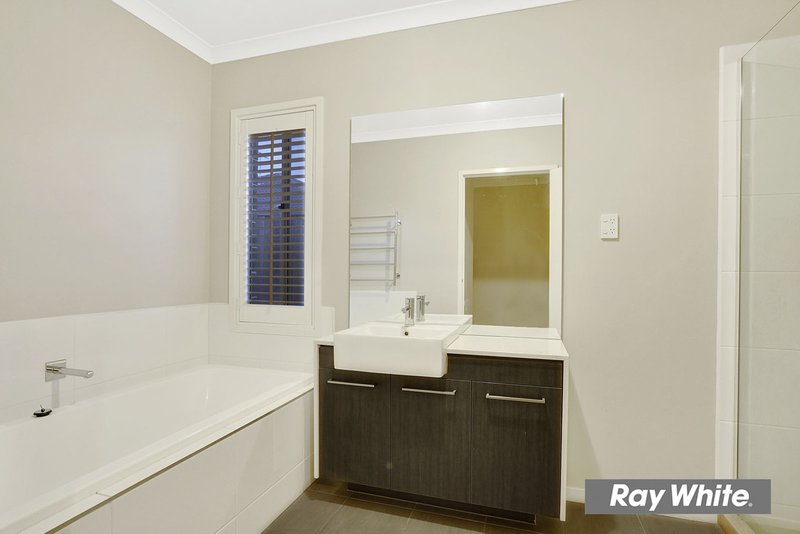 Photo - 11 Zizina Avenue, Tarneit VIC 3029 - Image 7