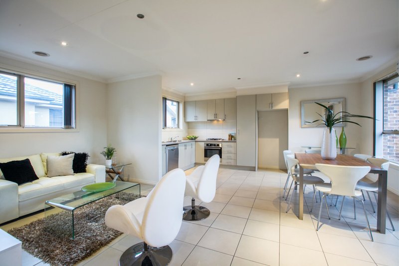 Photo - 1/10-12 George Street, Reservoir VIC 3073 - Image 2