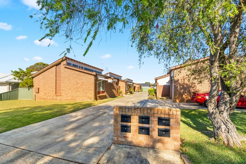 Photo - 1/10-12 Kalulah Avenue, Gorokan NSW 2263 - Image 9