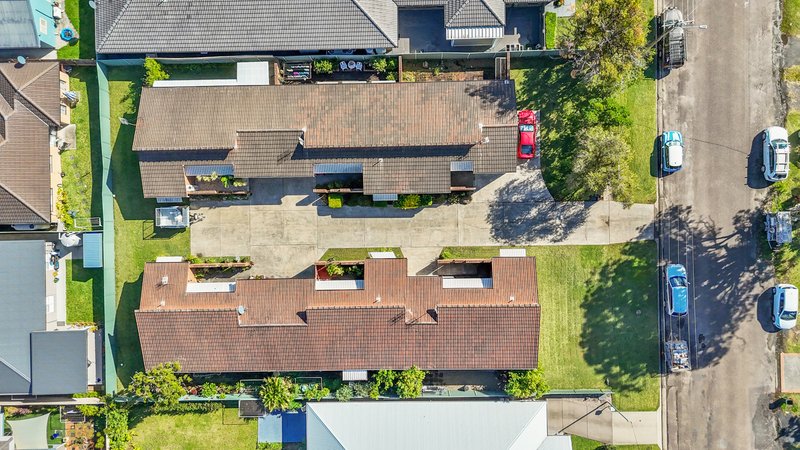 Photo - 1/10-12 Kalulah Avenue, Gorokan NSW 2263 - Image 10