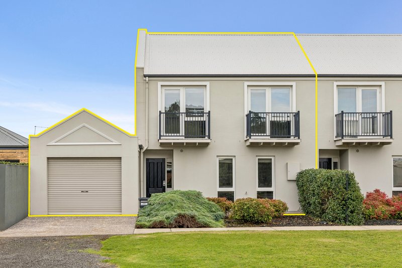 Photo - 1/10 Adeney Street, Camperdown VIC 3260 - Image 1