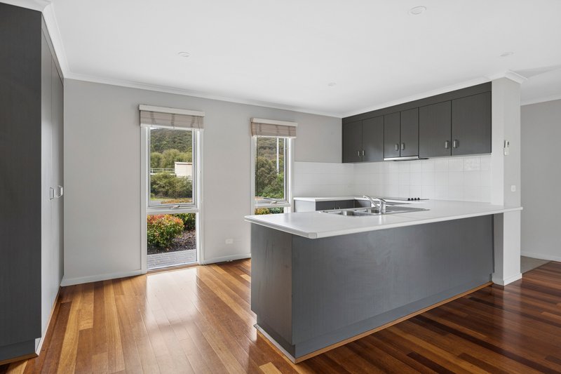 Photo - 1/10 Adeney Street, Camperdown VIC 3260 - Image 3