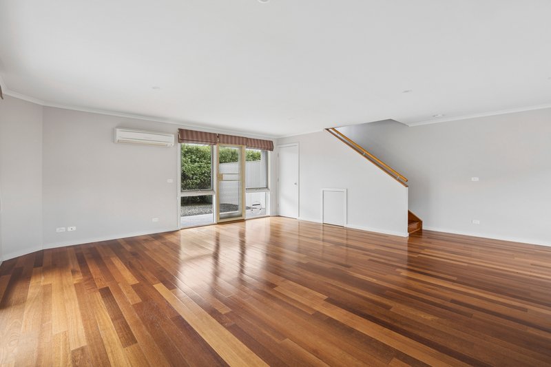Photo - 1/10 Adeney Street, Camperdown VIC 3260 - Image 4