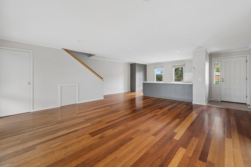 Photo - 1/10 Adeney Street, Camperdown VIC 3260 - Image 5