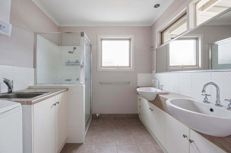 Photo - 1/10 Adeney Street, Camperdown VIC 3260 - Image 8