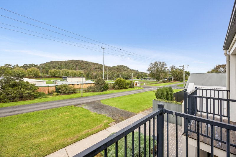 Photo - 1/10 Adeney Street, Camperdown VIC 3260 - Image 11