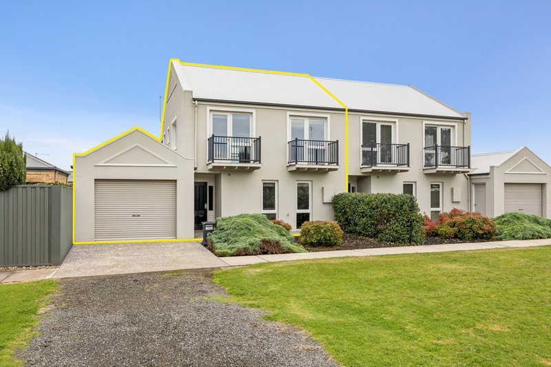 Photo - 1/10 Adeney Street, Camperdown VIC 3260 - Image 13