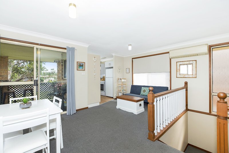 Photo - 1/10 Balmoral Place, Fishing Point NSW 2283 - Image 3