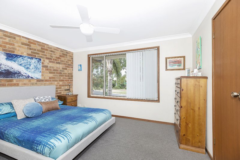 Photo - 1/10 Balmoral Place, Fishing Point NSW 2283 - Image 4