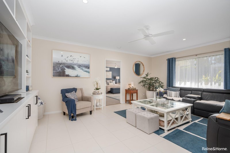 Photo - 110 Barranjoey Drive, Sunshine Acres QLD 4655 - Image 6