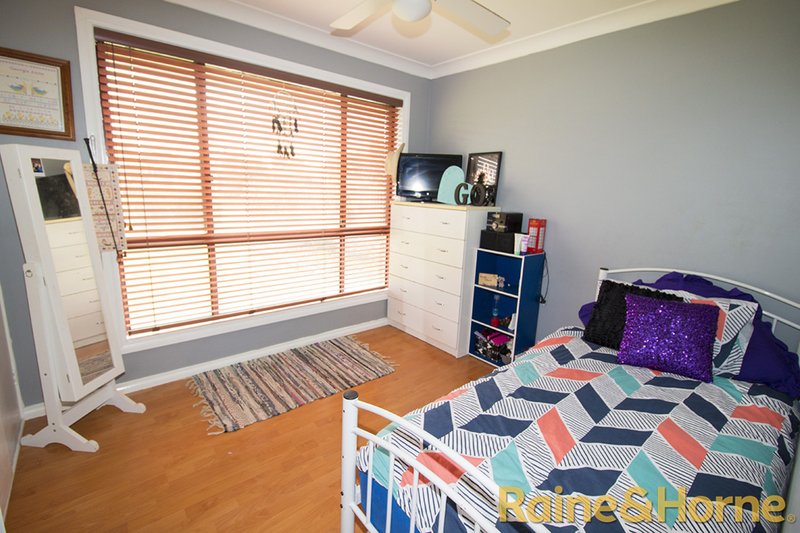 Photo - 110 Birch Street, Narromine NSW 2821 - Image 6