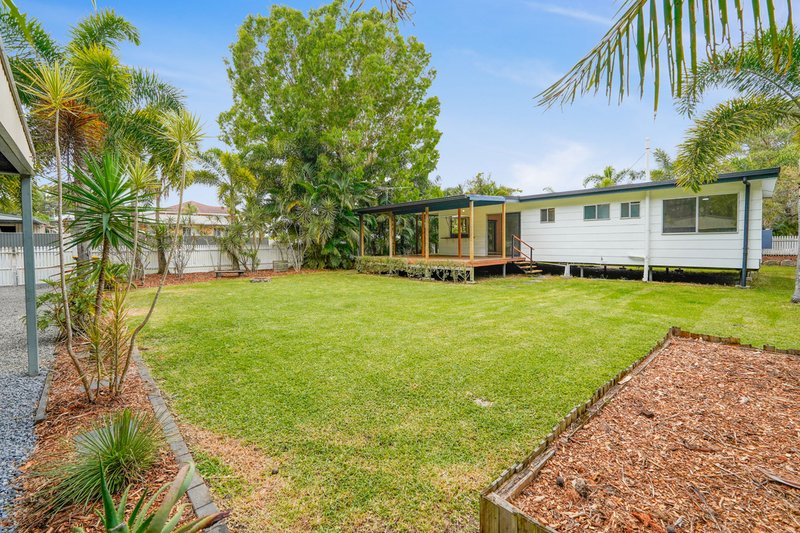 Photo - 110 Bishop Road, Beachmere QLD 4510 - Image 2