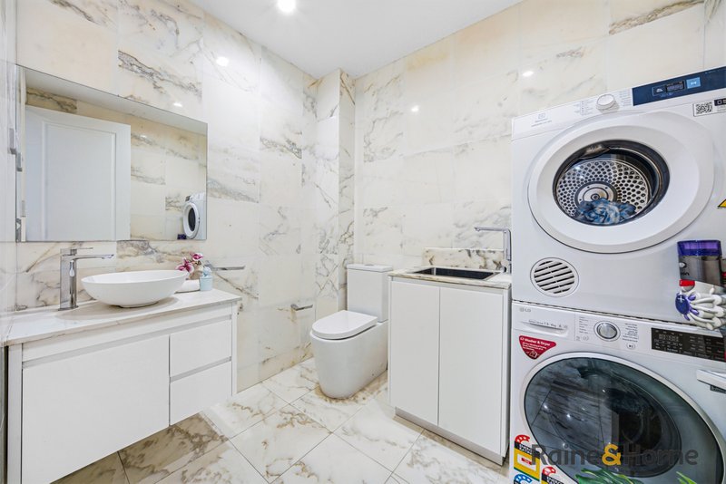 Photo - 1/10 Bobbin Head Road, Pymble NSW 2073 - Image 6