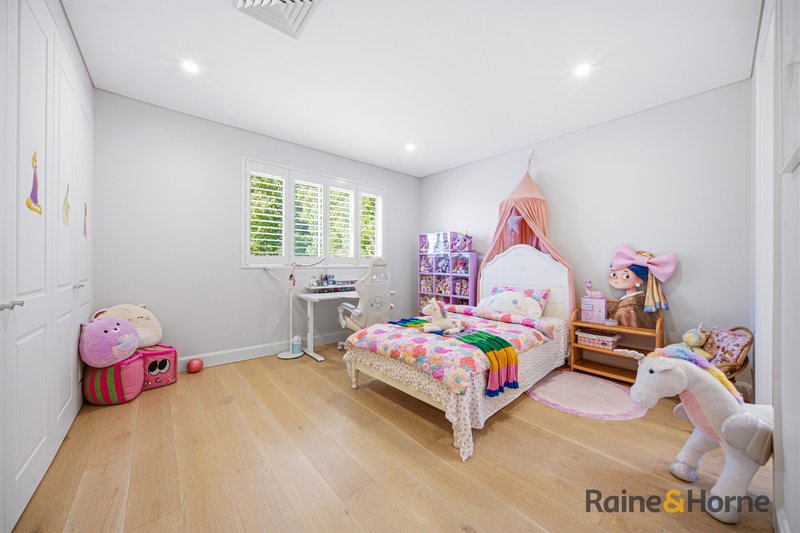 Photo - 1/10 Bobbin Head Road, Pymble NSW 2073 - Image 8