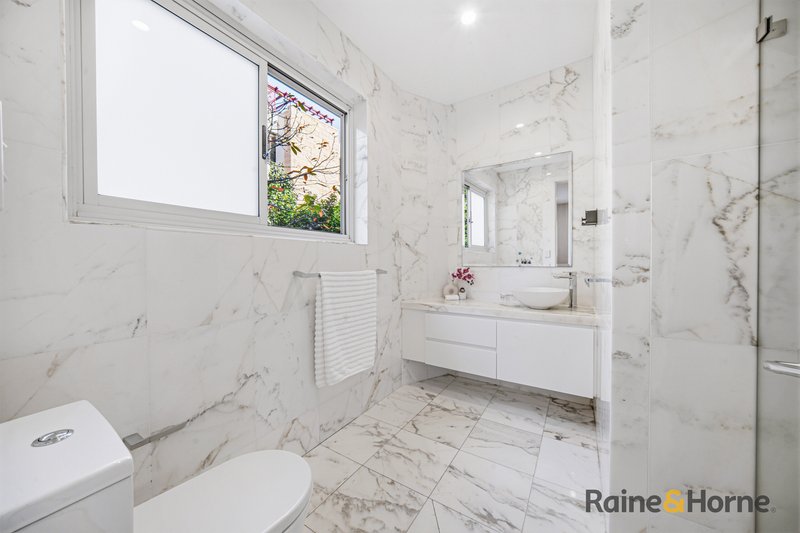 Photo - 1/10 Bobbin Head Road, Pymble NSW 2073 - Image 9