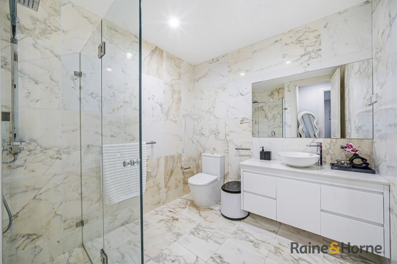 Photo - 1/10 Bobbin Head Road, Pymble NSW 2073 - Image 11