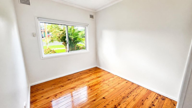 Photo - 110 Bogalara Road, Old Toongabbie NSW 2146 - Image 10
