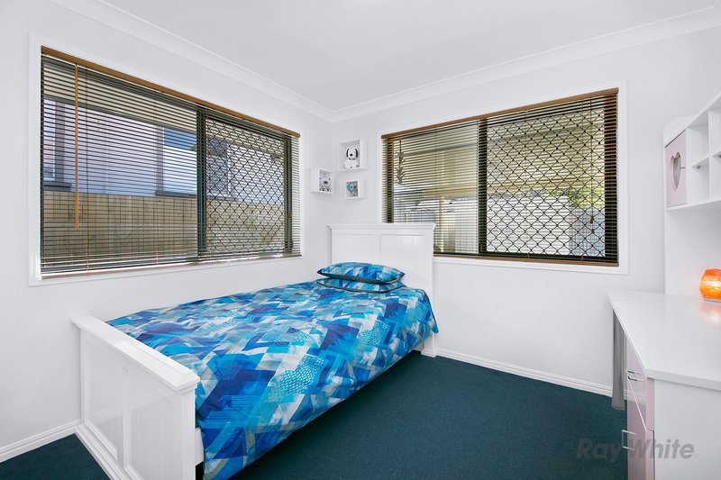 Photo - 110 Bradman Street, Sunnybank Hills QLD 4109 - Image 9