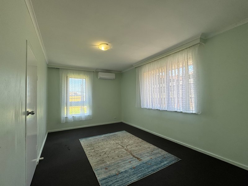 Photo - 1/10 Brady Road, Dandenong North VIC 3175 - Image 3