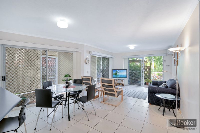 Photo - 1/10 Brighton Street, Biggera Waters QLD 4216 - Image 9