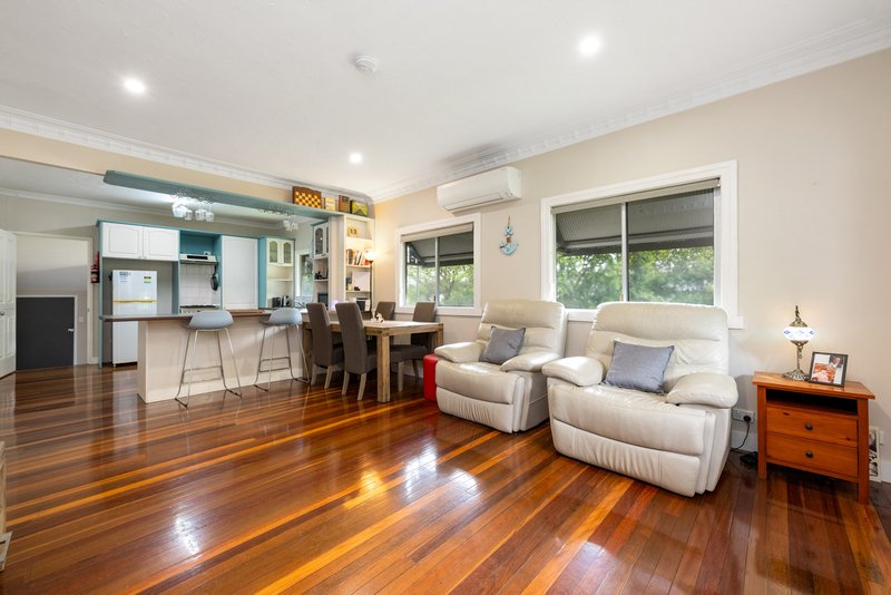Photo - 110 Britannia Avenue, Morningside QLD 4170 - Image 4
