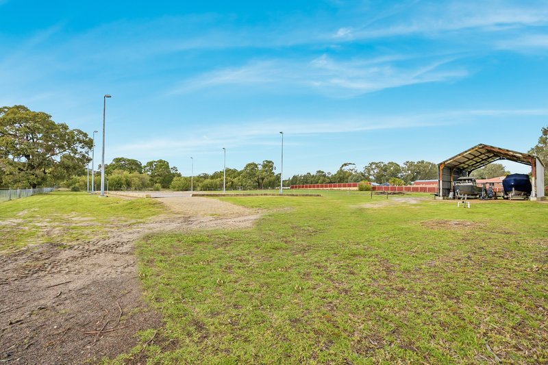 Photo - 110 Bromley Road, Herne Hill WA 6056 - Image 7