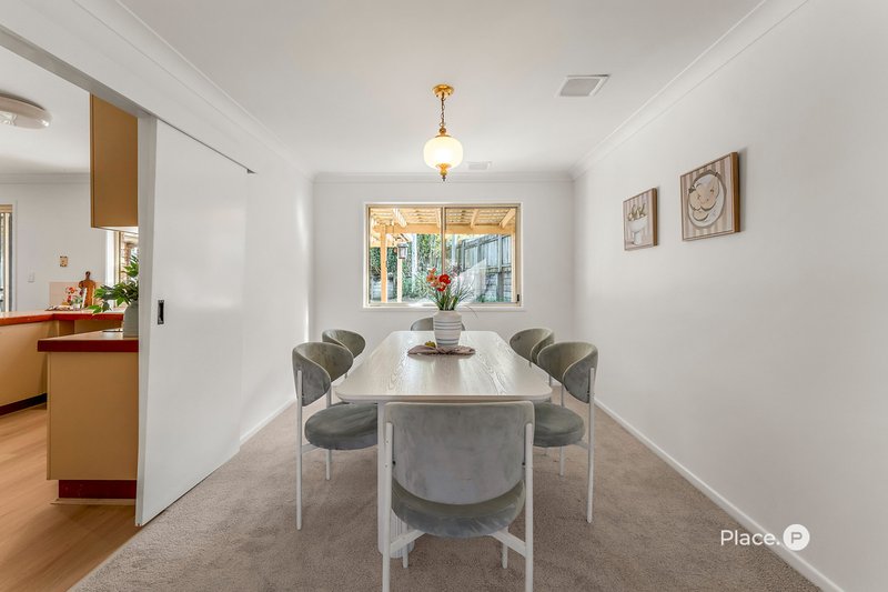 Photo - 110 Cadogan Street, Carindale QLD 4152 - Image 6