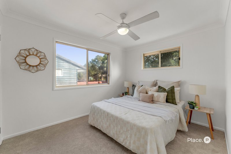 Photo - 110 Cadogan Street, Carindale QLD 4152 - Image 16