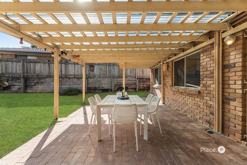 Photo - 110 Cadogan Street, Carindale QLD 4152 - Image 18