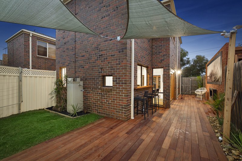 Photo - 1/10 Callander Road, Pascoe Vale VIC 3044 - Image 9