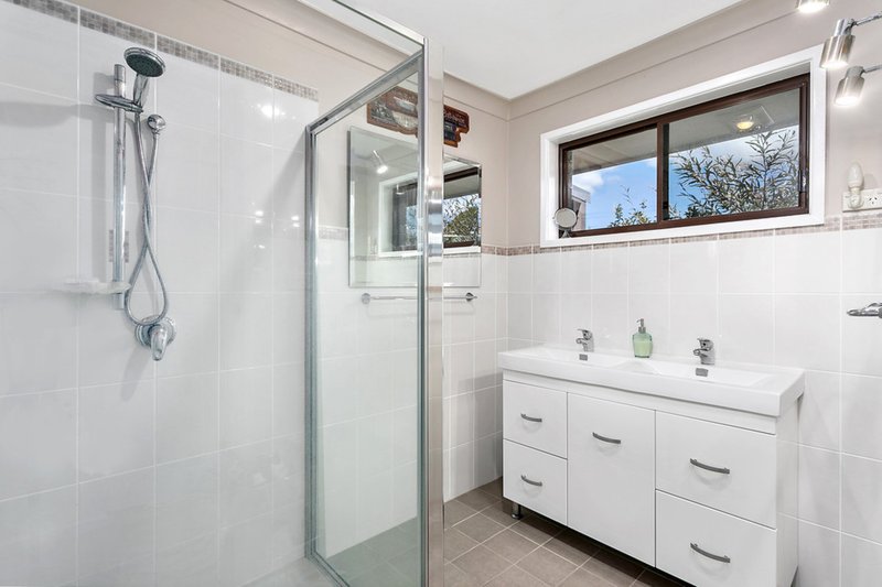 Photo - 1/10 Cameron Place, Figtree NSW 2525 - Image 5