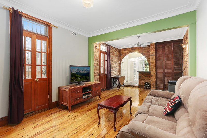 Photo - 110 Catherine Street, Leichhardt NSW 2040 - Image 3