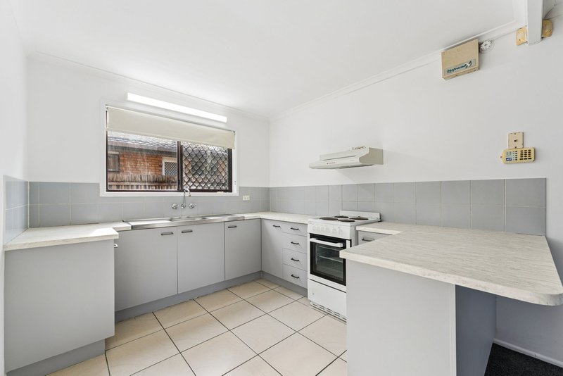 Photo - 1/10 Cognac Court, Kingston QLD 4114 - Image 6