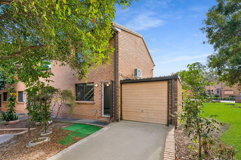 Photo - 1/10 Cognac Court, Kingston QLD 4114 - Image 14
