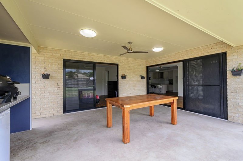 Photo - 110 Col Brown Avenue, Clinton QLD 4680 - Image 15