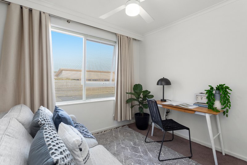 Photo - 1/10 Commercial Road, Mentone VIC 3194 - Image 9