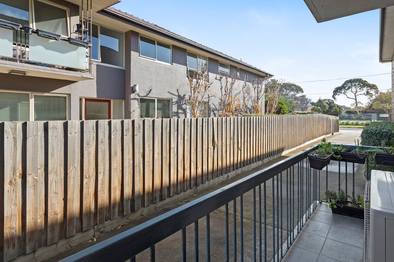 Photo - 1/10 Commercial Road, Mentone VIC 3194 - Image 13