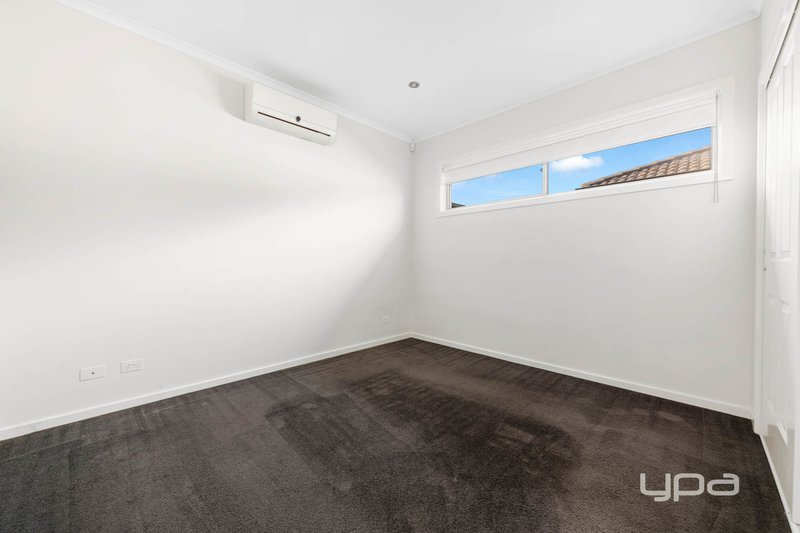 Photo - 1/10 Cowper Avenue, St Albans VIC 3021 - Image 5