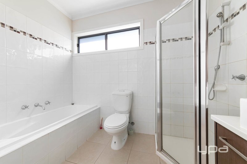 Photo - 1/10 Cowper Avenue, St Albans VIC 3021 - Image 7