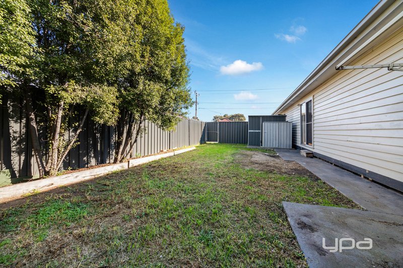 Photo - 1/10 Cowper Avenue, St Albans VIC 3021 - Image 8