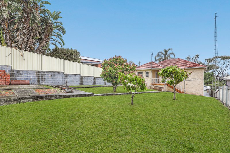 Photo - 110 Cowper Street, Port Kembla NSW 2505 - Image 7