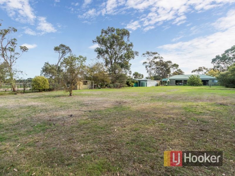 Photo - 110 Craig Road, Devon Meadows VIC 3977 - Image 5