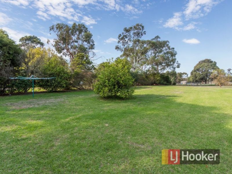 Photo - 110 Craig Road, Devon Meadows VIC 3977 - Image 14