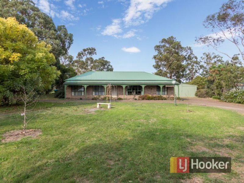 Photo - 110 Craig Road, Devon Meadows VIC 3977 - Image 15