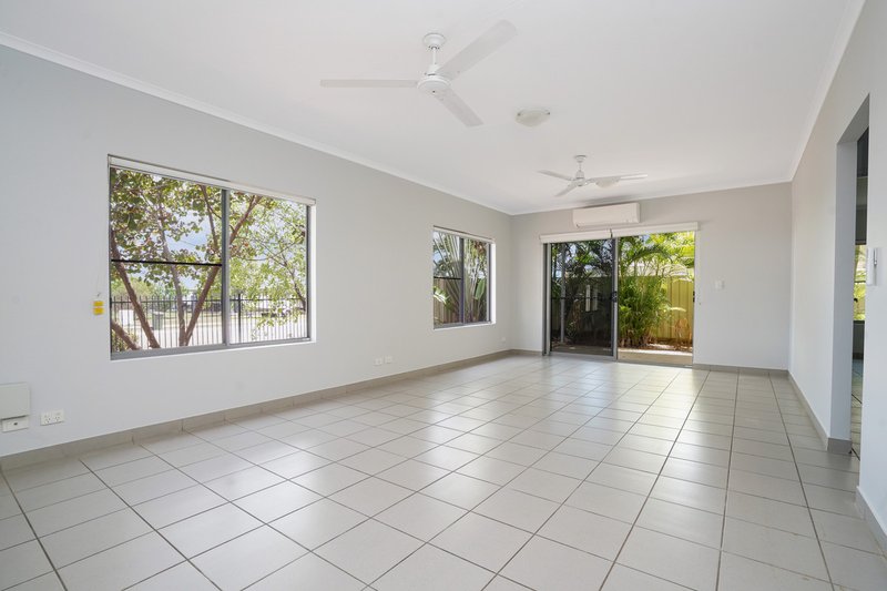 Photo - 1/10 Damascene Crescent, Bellamack NT 0832 - Image 4